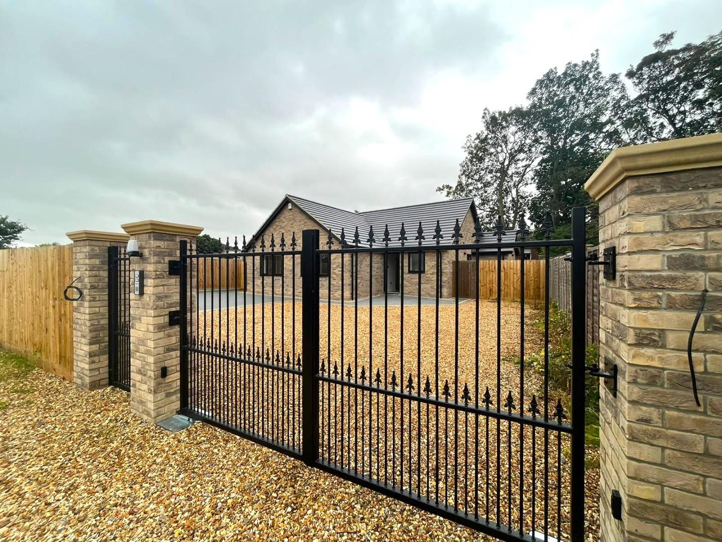 WhatsApp Image 2023-08-14 at 16.24.51.jpg