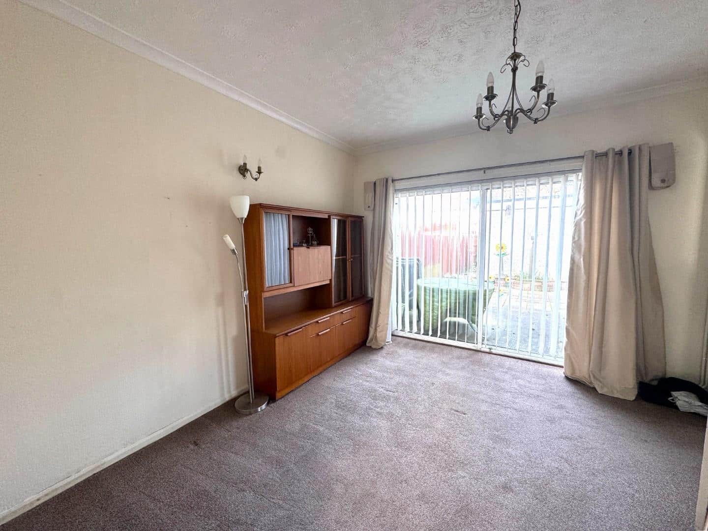 WhatsApp Image 2025-02-25 at 10.31.01_adcb5861.jpg